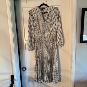 MAJE Black and White Bowtie Dress. Size 38